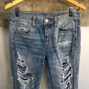 Distressed Tomgirl jeans